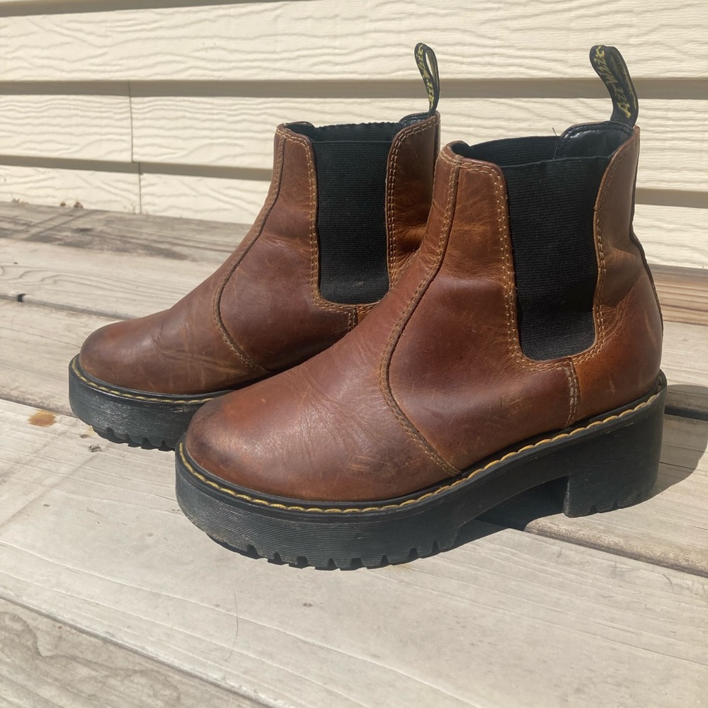 Dr. Martens Chelsea Rometty platform chunky leather boots US 6/ EU 37